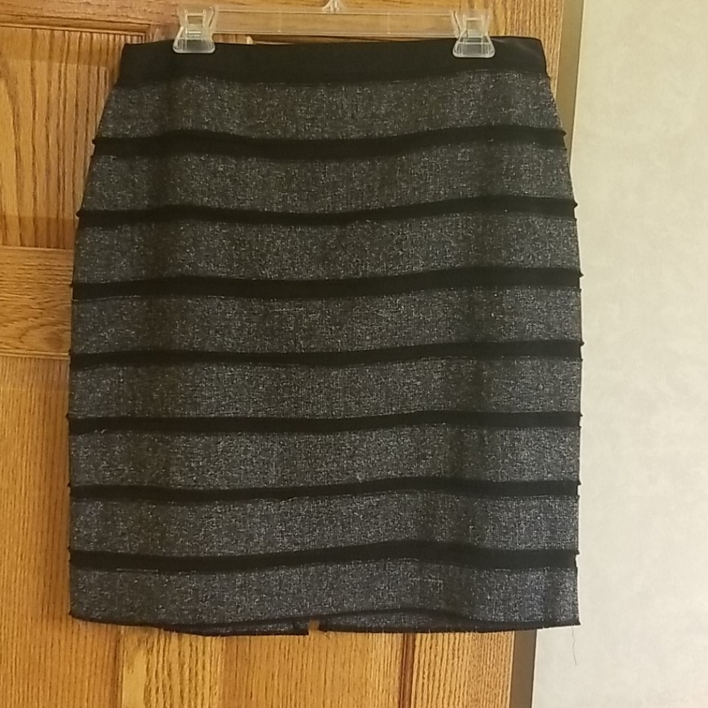 Women's Sz 14 Worthington Gray Skirt
